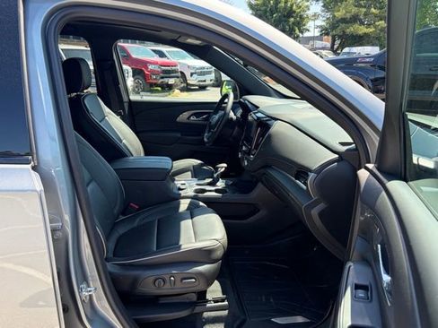 Used 2023 Chevrolet Traverse Premier w/ Redline Edition AWD/4WD image 30