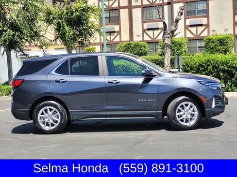 Used 2022 Chevrolet Equinox LT w/ Driver Convenience Package AWD/4WD image 4