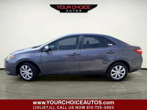 Used 2018 Toyota Corolla LE FWD image 2
