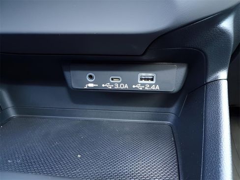 Certified 2025 Subaru Crosstrek 2.0i Premium image 18