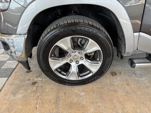 Used 2020 RAM 1500 Laramie AWD/4WD image 27