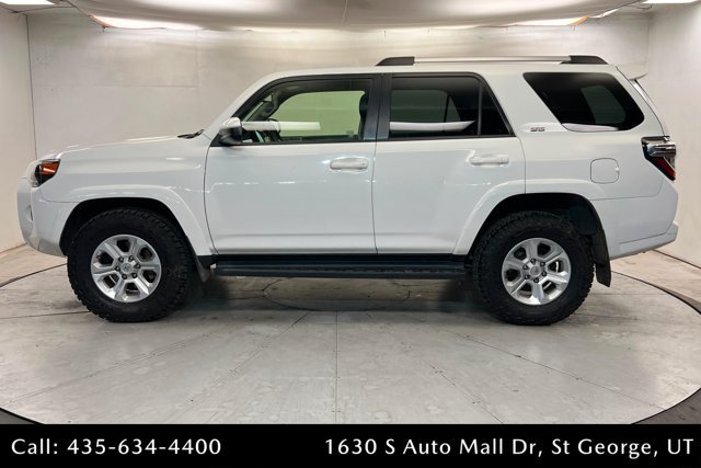 Used 2020 Toyota 4Runner SR5 AWD/4WD image 2