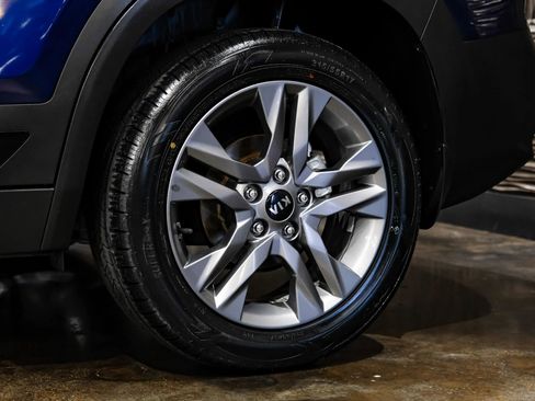 Used 2021 Kia Seltos S FWD image 57