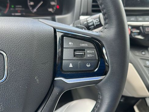 Used 2025 Honda Odyssey EX-L image 15
