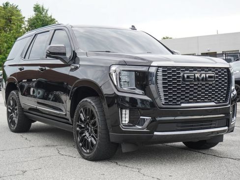 Used 2023 GMC Yukon Denali Ultimate AWD/4WD image 5