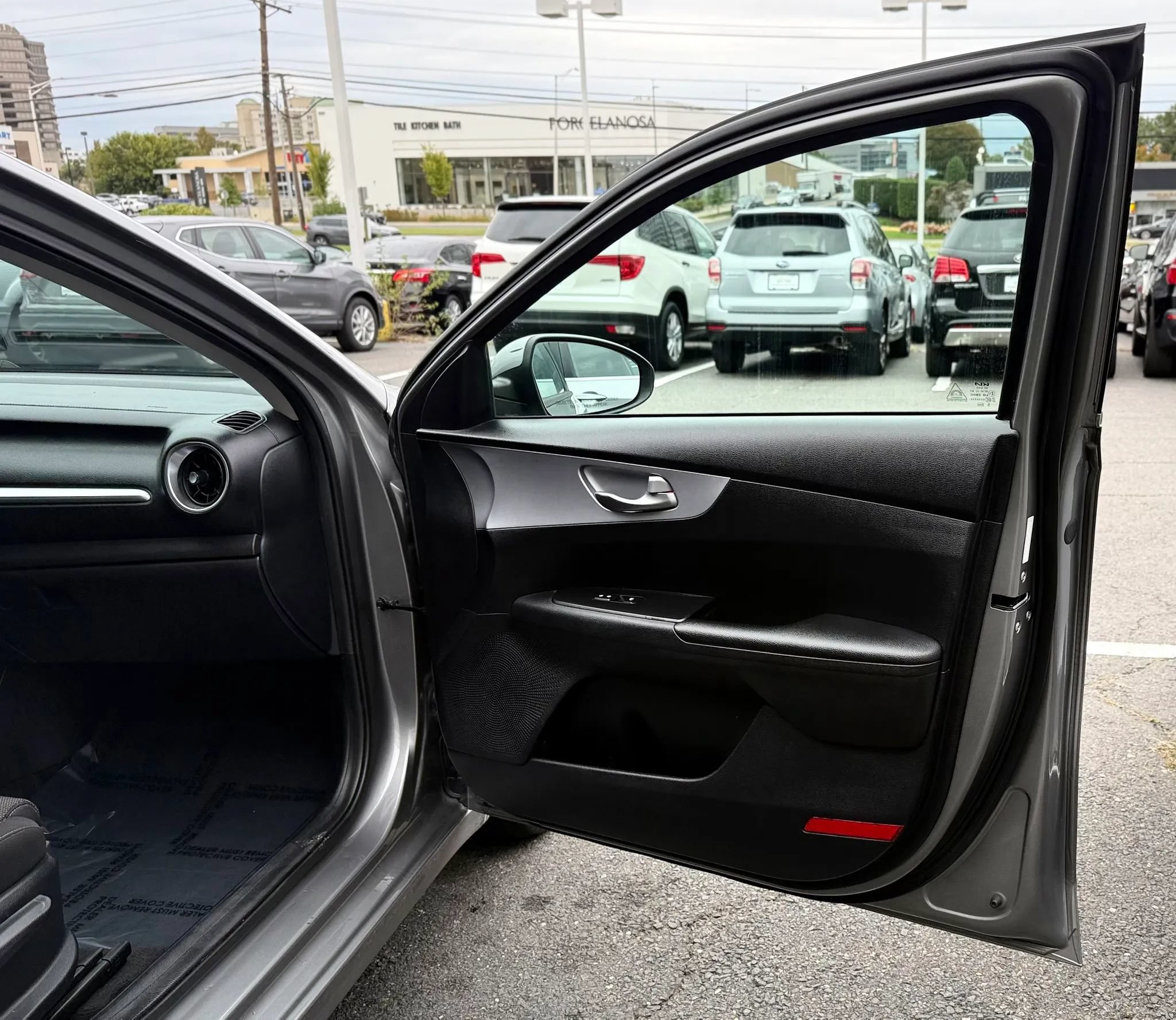 Used 2022 Kia Forte LXS FWD image 30