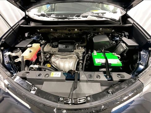 Used 2018 Toyota RAV4 XLE image 30