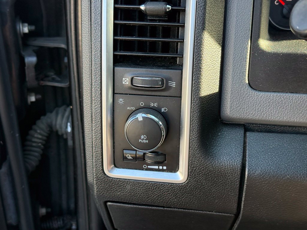 Used 2015 RAM 1500 Big Horn AWD/4WD image 20