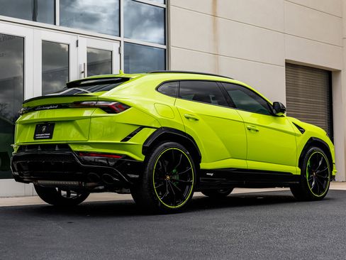 Used 2023 Lamborghini Urus S image 31