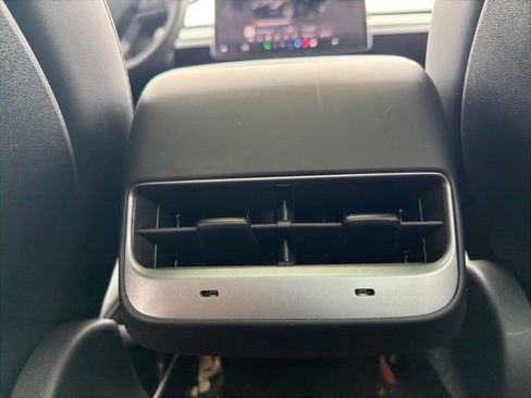 Used 2023 Tesla Model 3 Standard Range image 14