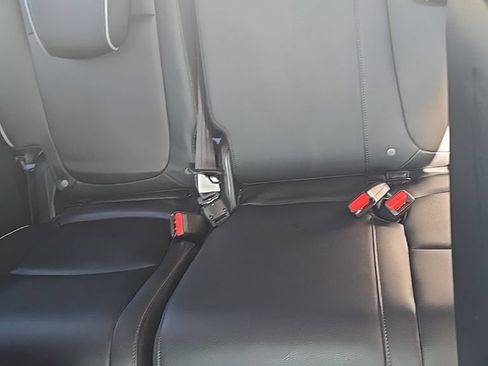 Used 2025 Honda Odyssey Elite image 11