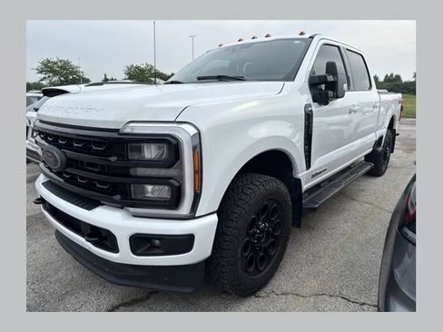 Used 2023 Ford F250 XLT w/ Black Appearance Package AWD/4WD image 1