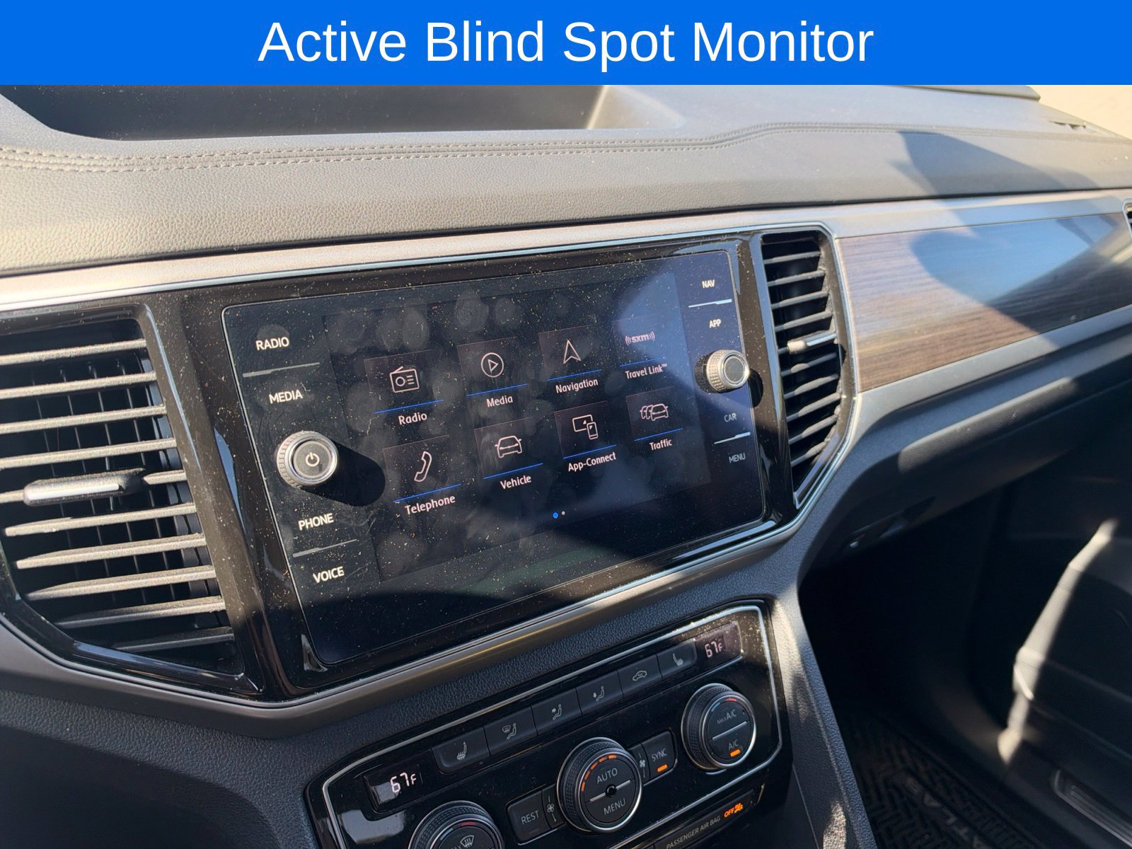 Used 2019 Volkswagen Atlas SEL FWD image 10