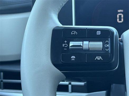 Used 2025 Hyundai Santa Fe SEL image 27