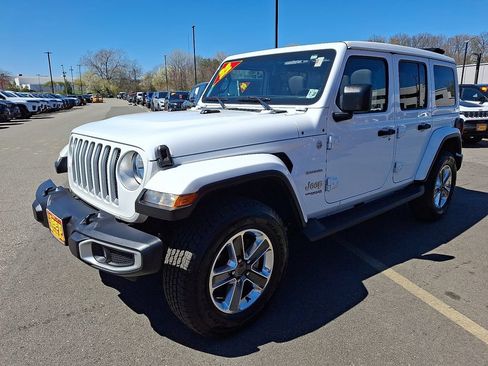 Certified 2022 Jeep Wrangler Unlimited Sahara w/ Cold Weather Group AWD/4WD image 3