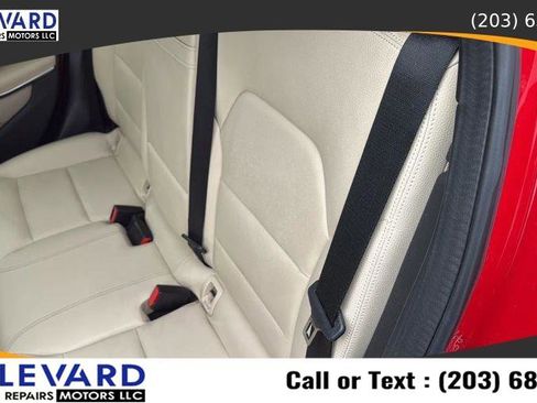 Used 2016 Mercedes-Benz GLA 250 4MATIC image 33