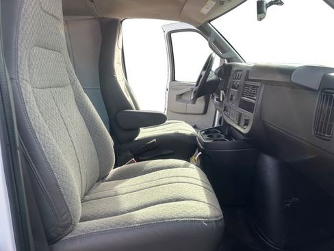 New 2025 Chevrolet Express 2500 Work Van w/ Driver Convenience Package image 22