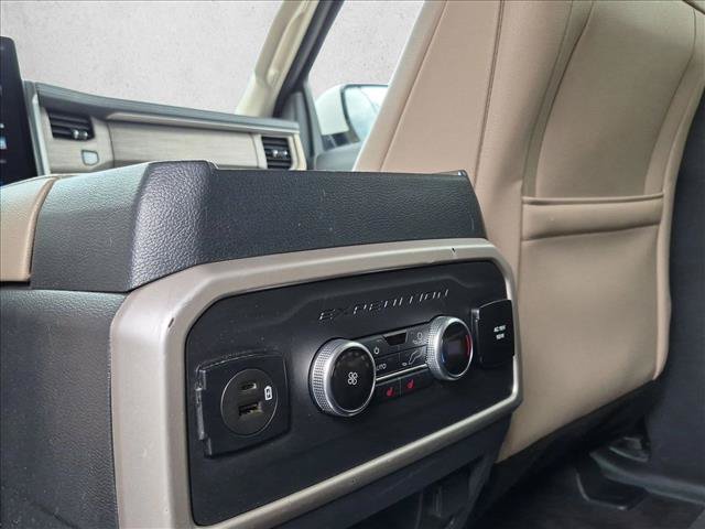 Used 2022 Ford Expedition Max Limited AWD/4WD image 23