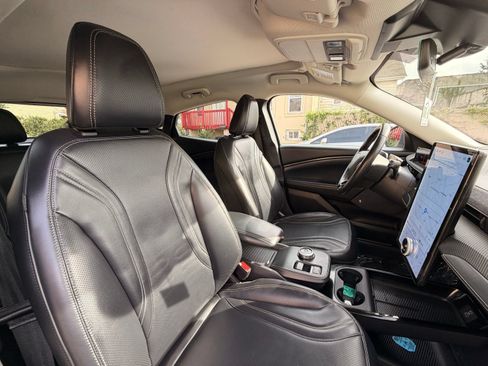 Used 2021 Ford Mustang Mach-E Premium AWD/4WD image 25