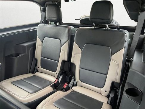 Used 2022 Ford Bronco Wildtrak image 14