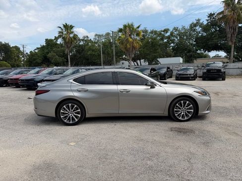 Used 2020 Lexus ES 350 w/ Premium Package FWD image 7