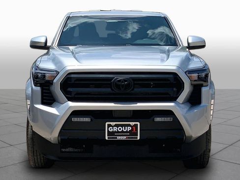 Used 2026 Toyota Tacoma SR5 AWD/4WD image 4