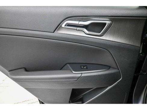 New 2026 Kia Sportage X-Line w/ X-Line Technology Package image 11