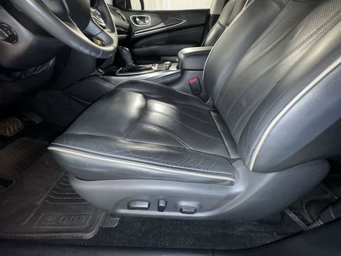 Used 2019 INFINITI QX60 Luxe w/ Essential Package image 15