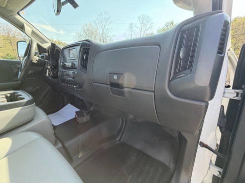 Used 2016 Chevrolet Silverado 2500 W/T AWD/4WD image 46