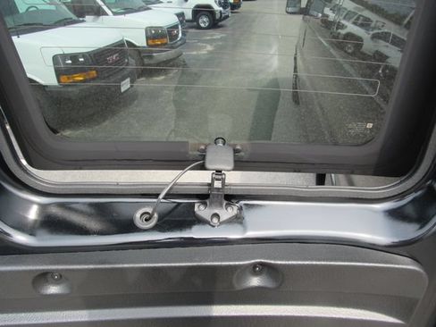 Used 2025 GMC Savana 3500 Extended w/ Driver Convenience Package RWD image 23