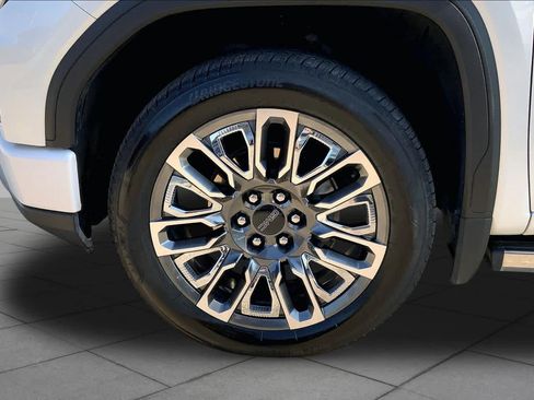Certified 2024 GMC Sierra 1500 Denali Ultimate AWD/4WD image 11