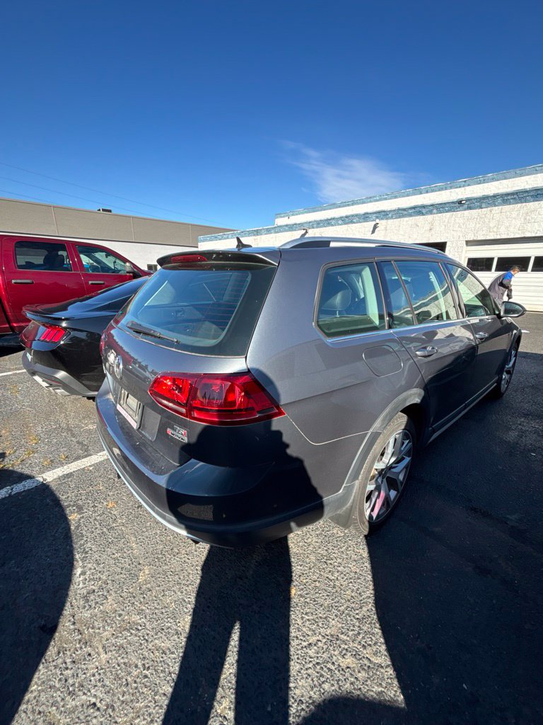 Used 2017 Volkswagen Golf Alltrack SEL AWD/4WD image 5