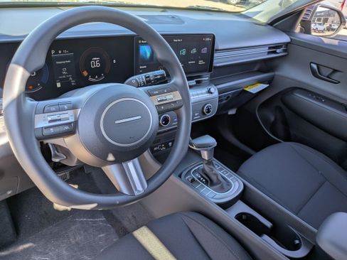 New 2026 Hyundai Kona SE FWD image 17