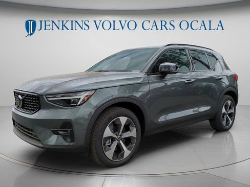 New 2026 Volvo XC40 B5 Plus w/ Protection Package Premier AWD/4WD image 7