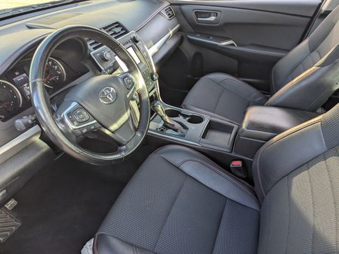 Used 2016 Toyota Camry SE image 19