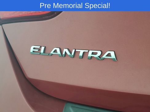 Used 2016 Hyundai Elantra GT FWD image 29