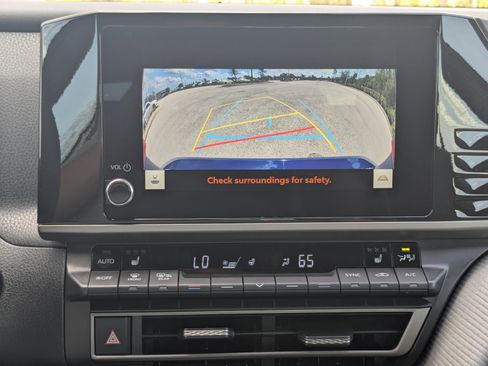 Used 2026 Toyota Camry SE w/ Convenience Package image 25