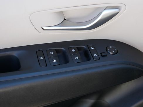 Certified 2023 Hyundai Tucson SE AWD/4WD image 19