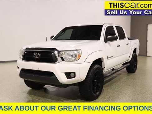 Used 2015 Toyota Tacoma PreRunner w/ SR5 Package RWD image 4