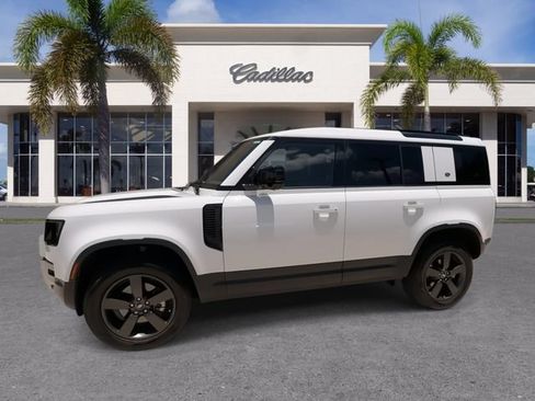 Used 2024 Land Rover Defender 110 S AWD/4WD image 7