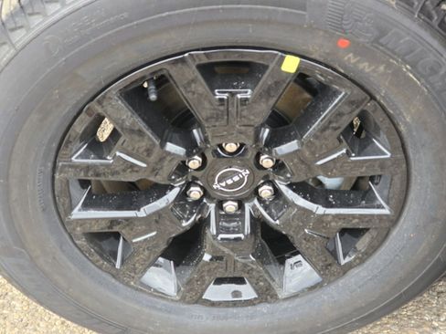 New 2026 Nissan Frontier SV image 18