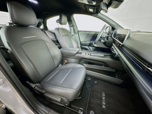 Used 2024 Hyundai Ioniq 6 SEL RWD image 31