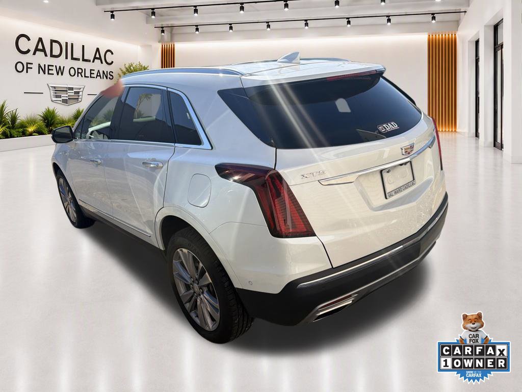 Used 2024 Cadillac XT5 Premium Luxury w/ Technology Package FWD image 2