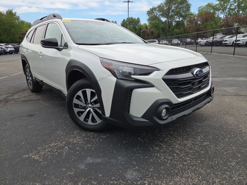 Used 2024 Subaru Outback Premium AWD/4WD image 22