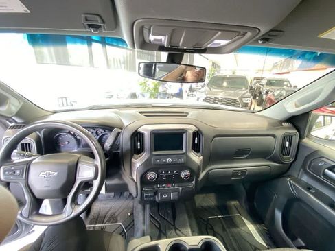 Used 2019 Chevrolet Silverado 1500 Custom Trail Boss w/ Custom Convenience Package AWD/4WD image 10