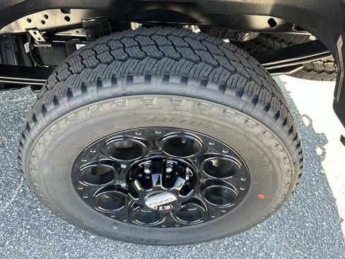 New 2026 Ford F250 Lariat w/ Black Appearance Package AWD/4WD image 8