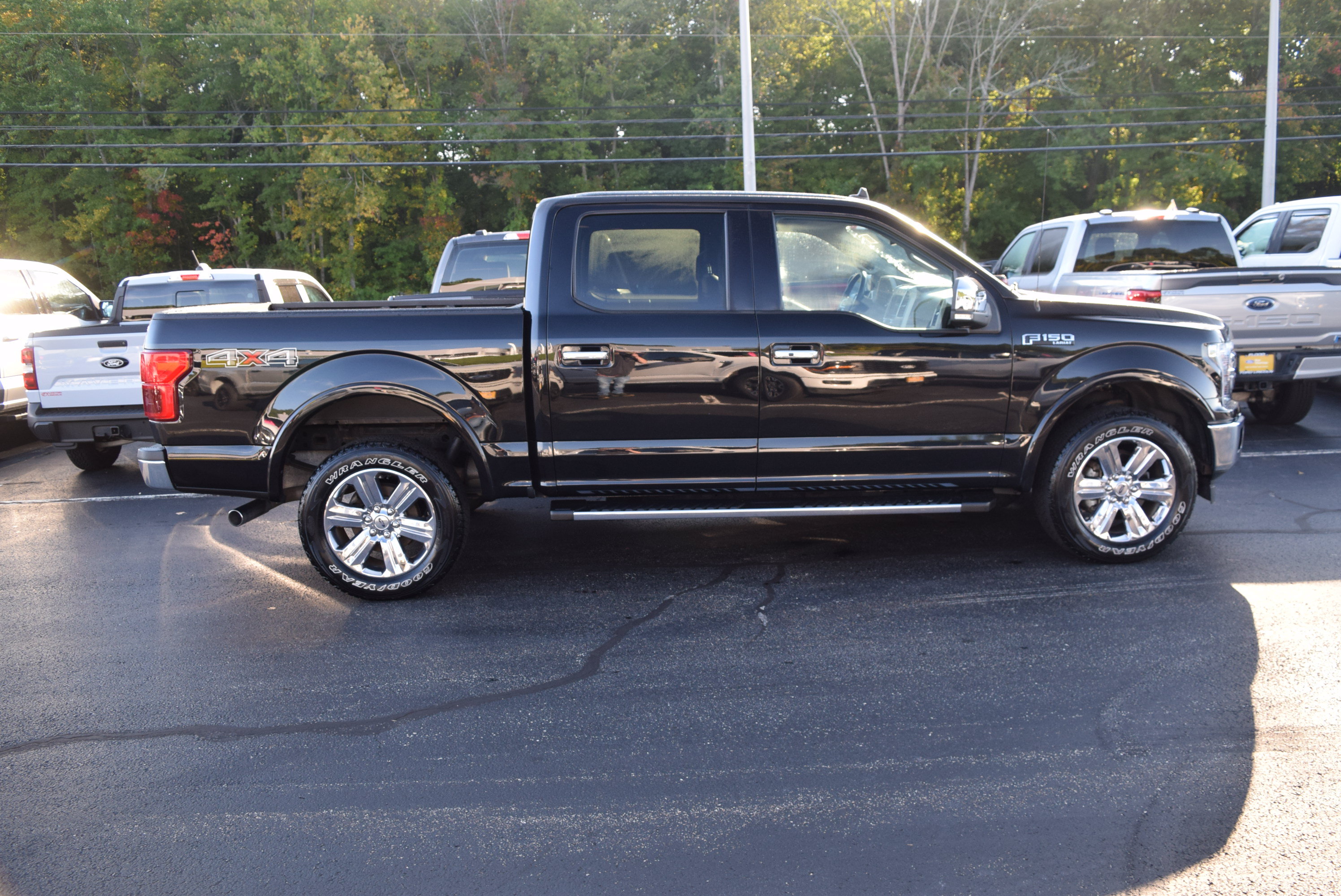 Used 2020 Ford F150 Lariat w/ Equipment Group 502A Luxury AWD/4WD image 3
