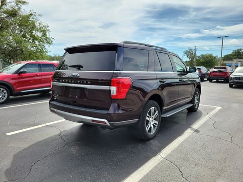 Used 2023 Ford Expedition XLT RWD image 6