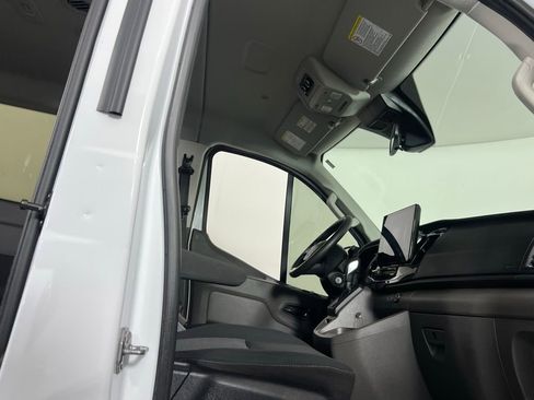 Used 2023 Ford Transit 350 XLT image 28