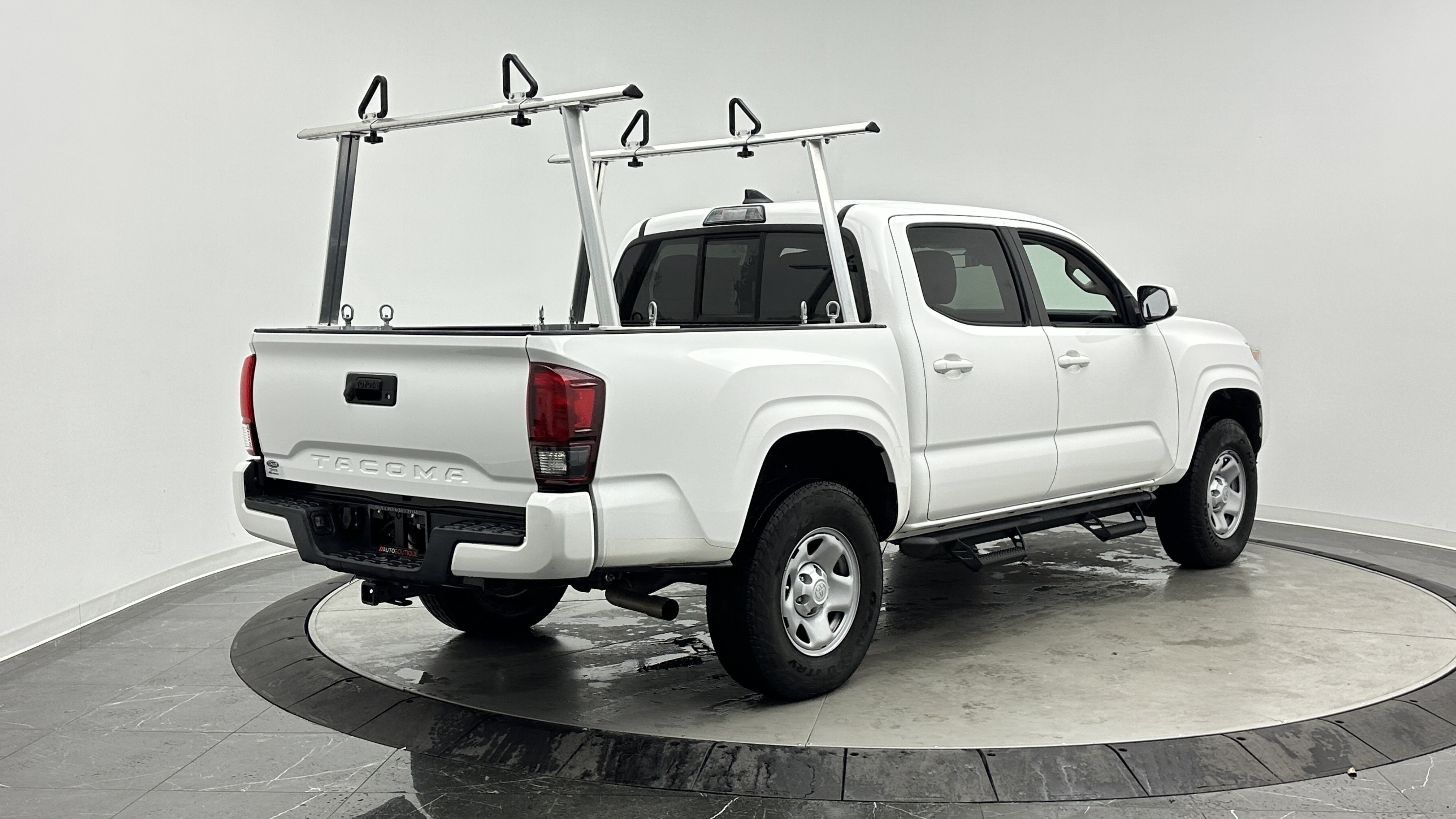 Used 2019 Toyota Tacoma SR w/ SR Convenience Package RWD image 7